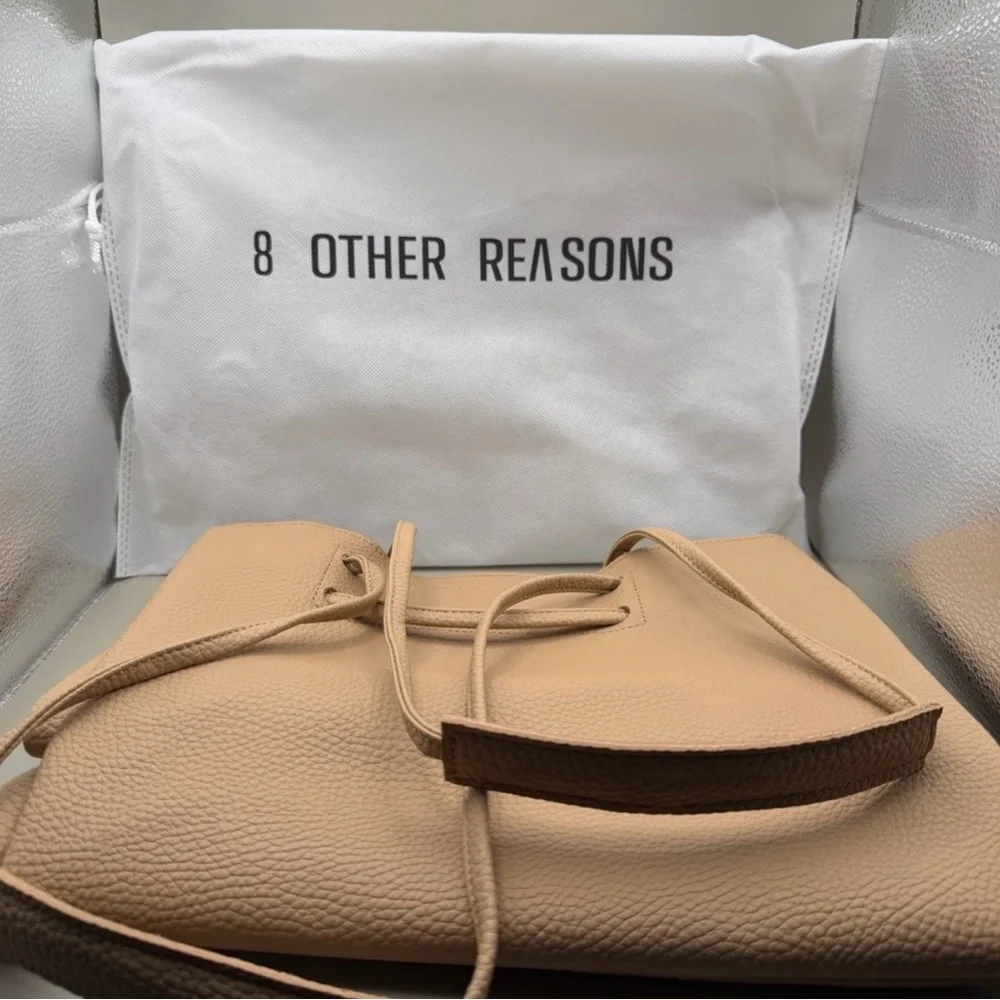 8 Other Reasons Beige Shoulder Bag with Dual Straps - Picture 2 of 2